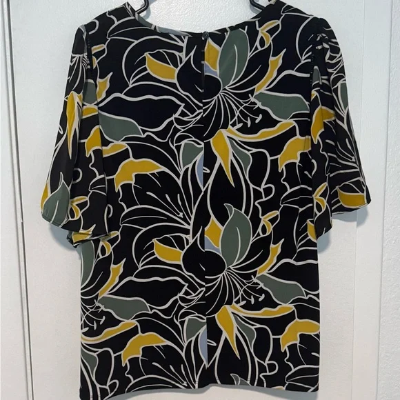 Ann Taylor White and Gray Boxy Blouse - Picture 5 of 5